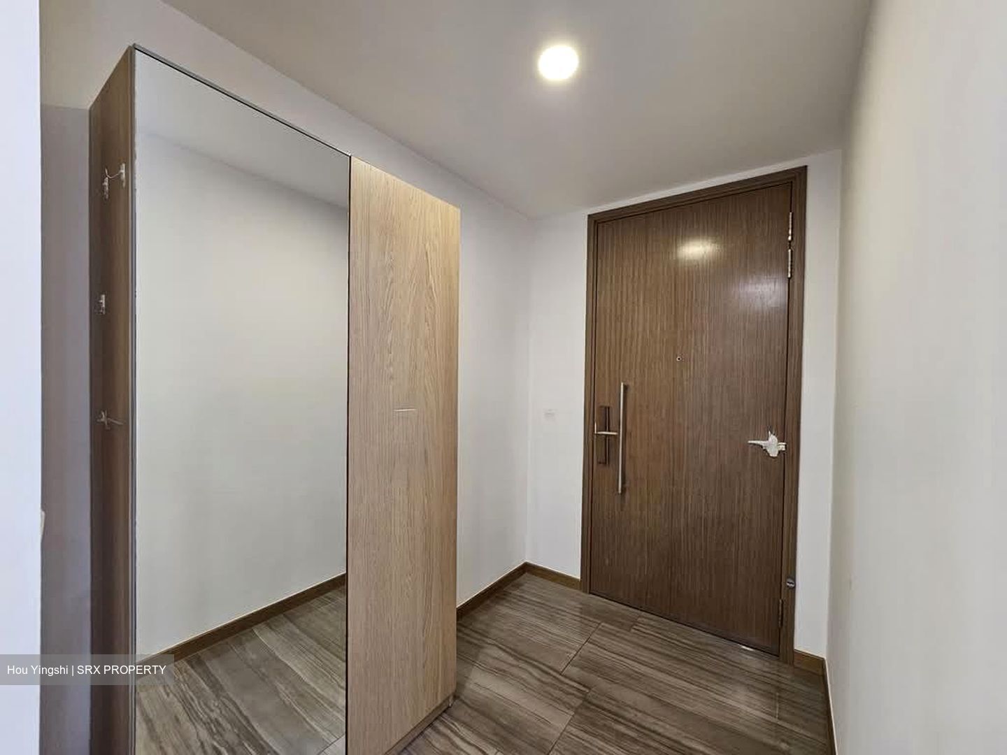 Lakeville (D22), Condominium #569125561